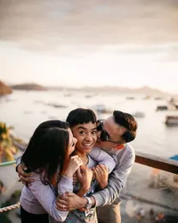 8 Foto Kedekatan Ruben Onsu & Betrand Peto, Selfie Manja - Dibilang Mirip Sama Netizen