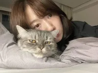 8 Foto Park Shin Hye Setelah Melahirkan yang Tambah Cantik dan Bahagia, Masih Rahasiakan Anak