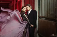 8 Foto Pemotretan Jordi Onsu dan Frislly Herlind, Saling Peluk Mesra - Banjir Pujian Sampai Dibilang Best Couple