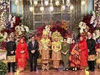 8 Foto Resepsi Cucu Cantik Megawati Soekarno Putri yang Menikah dengan Pria Asal Aljazair, Mewah Banget!