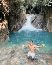 8 Foto Shirtless Daffa Wardhana Anak Marini Zumarnis, Pamer Tubuh Berotot dan Chocolate Abs 