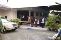 8 Foto Suasana di Rumah Duka Almarhumah Ibunda Once, Terapkan Protokol Covid-19