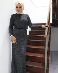 8 Foto Terbaru Elly Sugigi Usai Jalani Diet, Banyak Dipuji Karena Terlihat Makin Langsing