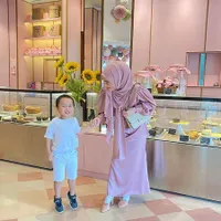8 Foto Terbaru Larissa Chou Usai Bercerai dari Alvin Faiz, Semakin Cantik dan Stylish dengan Hijab Syari
