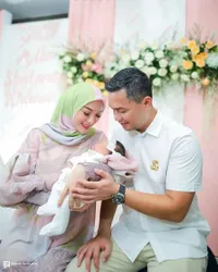 8 Foto Terbaru Zaskia Gotik Pasca Melahirkan Anak Kedua, Wajah Cantiknya Semakin Glowing - Mulai Olahraga Lagi Demi Body Goals