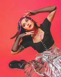 8 Gaya Awkarin di Pemotretan Terbaru Bertema E-Girl Aesthetic, Makin Cantik dan Nggemesin!