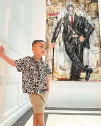 8 Gaya Imut Rayyanza Menirukan Lukisan, Fotogenik dan Bikin Gemas Disebut 'The Real Little Bos'