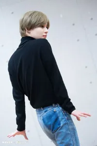 8 Idola K-Pop ini Miliki Pesona Feminin Sekaligus Maskulin, Unik Banget