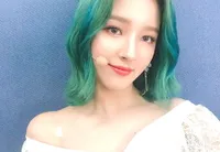 8 K-Pop Idol Cewek Ini Dinilai Punya Pundak Kece Oleh Warga Korea
