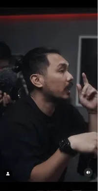 8 Pemotretan Dinar Candy yang Berpose Genit, Jadi Pinky Girl dan Makin Aduhay