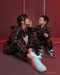  8 Pemotretan Terbaru Fuji dan Gala Sky yang Kompak Banget, Serasi Tampil Outfit Sporty - Kece Banget