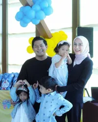 8 Perayaan Ultah Anak Nina Zatulini, Kecantikan Sang Aktris Sukses Bikin Gagal Fokus - Tak Berubah Meski Sudah Punya 3 Buah Hati