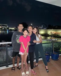 8 Potret Abriel Eben Anak Cindy Claudia yang Tak Terekspose, Ganteng Berkarisma - Pesonanya Luluhkan Hati Wanita
