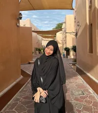 8 Potret Adiba Khanza Liburan Doha, Netizen Berharap Kemunculan Suami