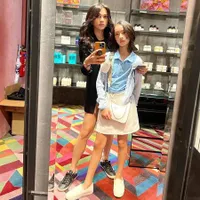 8 Potret Adinda Bakrie Bareng Putri Sulungnya yang Lebih Mirip Kakak Adik, Body Goal di Usia 41 tahun - Pinggang Mirip Barbie