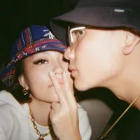 8 Potret Agnez Mo dan Adam Rosyadi yang Ramai Disorot, Pacaran Beda Keyakinan - Heboh Isu Pindah Agama Gara-gara Tato Salib