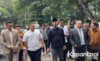 8 Potret Ahmad Dhani Bikin Laporan Pengaduan di KPAI Terkait Perlindungan Anak di Bawah Umur