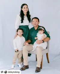 8 Potret Ahok Saat Momong Sarah Anak Keduanya dari Pernikahan dengan Puput Nastiti, Asyik Main di Tepi Kolam - Netizen Ikutan Gemas