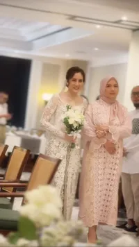 8 Potret Akad Nikah Wisnu Hardana yang Sarat Adat Jawa, Sara Wijayanto dan Adinia Wirasti Menawan Dampingi Mempelai Pria