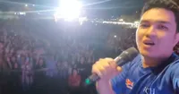 8 Potret Aldi Taher Mantan Suami Dewi Perssik, Kelakuan Kocaknya Saat Manggung Jadi Sorotan - Hibur Fans Coldplay yang Nggak Dapat Tiket Konser