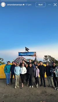 8 Potret Amanda Manopo Naik Gunung Bareng Kenny Austin