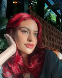 8 Potret Andira Hadley Pacar Bisma SMASH, Gadis Blasteran Cantik bak Supermodel!