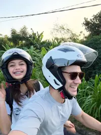 8 Potret Andrew White Kembali Jalani Tugas Antar Anak ke Sekolah, Tampak Bersemangat