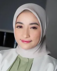 8 Potret Anggun Salmiati, Bunga Desa yang Jadi Istri Fildan DA - Sosok Hangat Penyayang Keluarga