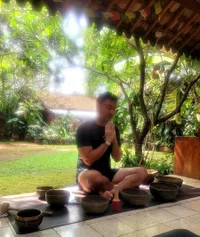 8 Potret Anjasmara Tekuni Yoga, Jadi Kunci Awet Muda & Bebas dari Stres