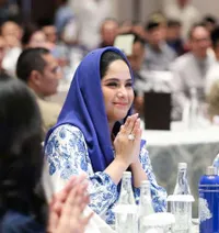 8 Potret Annisa Pohan Buka Puasa Bersama, Penampilan Cantik & Kompak Bareng Saudara Ipar