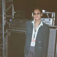 8 Potret Ardhito Pramono Ungkap Inspirasi di Balik Tren Musik Era 80-an
