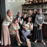 8 Potret Artis Papan Atas Tahun 90-an Gabung Arisan ‘Hits’, Wajah-wajah Cantik dan Awet Muda Masih Terpancar