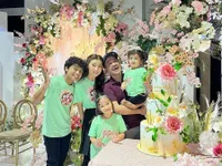 8 Potret Artis yang Hadir di Pesta Ulang Tahun Sarwendah, Penampilan Cantik Lucinta Luna - Titi Kamal Curi Perhatian