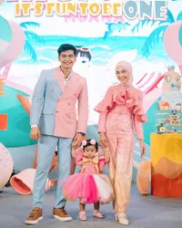 8 Potret Artis yang Hadir di Ulang Tahun Moana Putri Ria Ricis, Nikita Willy Kompakan Sama Baby Izz - Titi Kamal Tampil Bak Barbie
