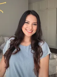 8 Potret Artis yang Makin Menawan dengan Rambut Pendek, Ada Indah Permatasari - Felicya Angelista