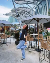 8 Potret Asha Assuncao Bintang Sinetron 'DI ANTARA DUA CINTA' Nonton Coldplay di Singapore, Kompak Tampil Cantik Bersama Haico dan Yasmin
