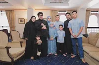 8 Potret Ashanty Liburan ke Dubai, Cicipi Tiramisu Favorit Shah Rukh Khan - Keliling Mall Selama 12 Jam Lebih Cuma untuk Makan 