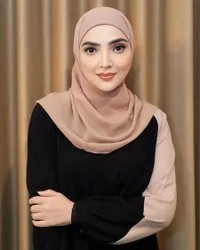 8 Potret Ashanty Tampil Berhijab saat Ikuti Kajian, Disanjung Terlihat Lebih Muda dan Sejuk