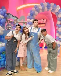 8 Potret Ayu Ting Ting Ucapkan Selamat Ulang Tahun ke Ivan Gunawan, Netizen Ramai Jodohkan Mereka Lagi
