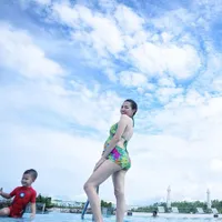 8 Potret Baby Bump Kezia Karamoy yang Makin Membesar, Pesona Ibu Hamil Semakin Terpancar