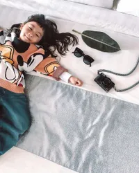8 Potret Cantik Allumina Ghilli, Anak Semata Wayang Jennifer Arnelita - Gayanya Modis Sejak Kecil