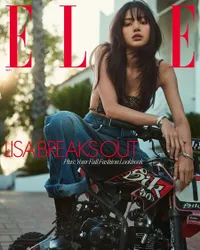 8 Potret Cantik Lisa BLACKPINK di Cover Majalah ELLE USA, Pose Keren di Atas Motor - Pakai Dress Transparan