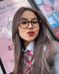 8 Potret Cantik Mayang Lucyana Fitri, Akui Lagi Fokus Kuliah - Soal Asmara Nanti Dulu