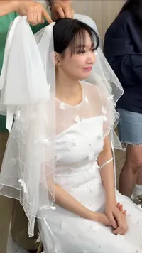8 Potret Cantik Shin Min Ah Pakai Gaun Pengantin, Didoakan Segera Menikah dengan Kim Woo Bin