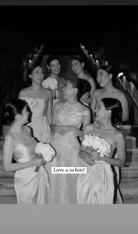 8 Potret Cantiknya Maudy Ayunda Jadi Bridesmaid di Pernikahan Sahabat, Jesse Choi Terpesona Saat Sang Istri Nyanyi