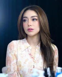 8 Potret Celine Evangelista yang Sempat Liburan Bareng Geng Nagita Slavina Ke Bali, Nyeletuk Kocak - Celine: Bersatu Kita Teguh Bercerai Biar Aku Aja