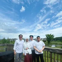 8 Potret Cindy Fatikasari Ikut Rayakan Canada Day Bersama Keluarga dan Teman Dekat, Asyik Nikmati Bihun Goreng hingga Urap-Urap