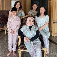 8 Potret Dewi Nurmania Anak Pertama Muzdalifah, Dibilang Kembaran Kahiyang Ayu Putri Presiden Jokowi