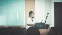 8 Potret Dian Sastro Jadi Dosen di UI, Tampil Cantik Pakai Kain Nusantara - Netizen Ramai Ingin Jadi Mahasiswanya