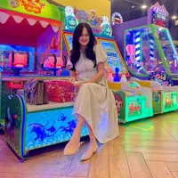 8 Potret Donna Harun Cantik Memesona di Usia 54 Tahun, OOTD Kekinian Bikin Makin Awet Muda